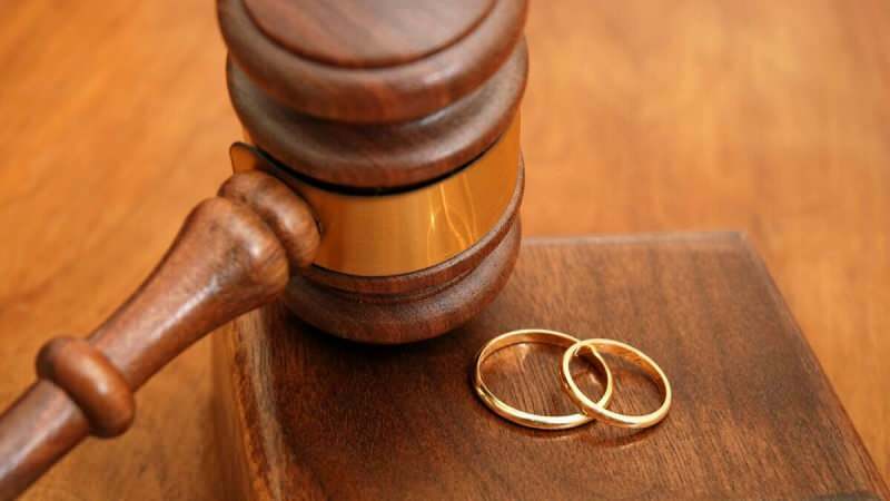 Изненадващо решение от Върховния съд! Плюването по лицето на свекървата причинява развода