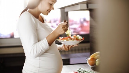 Трикове на хранене по време на бременност