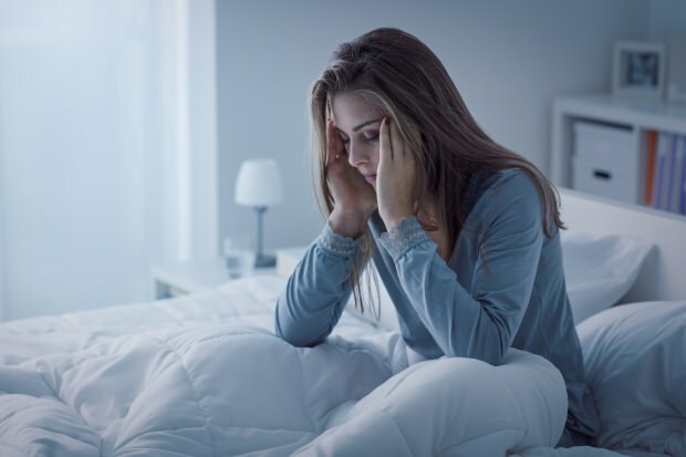 Човек с недостатъчно безсъние също причинява силно главоболие.