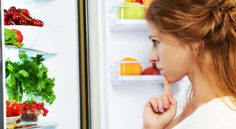 Коя храна се поставя на кой рафт на хладилника? Какво трябва да има на кой рафт в хладилника?