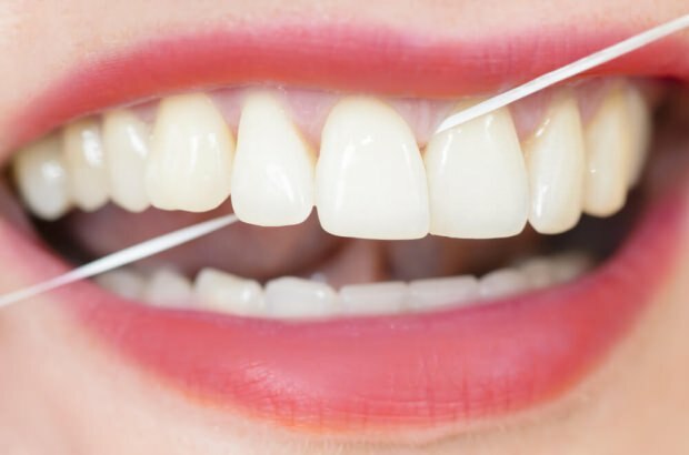 Трябва ли да се използват клечки за зъби за почистване на устна кухина и зъби?