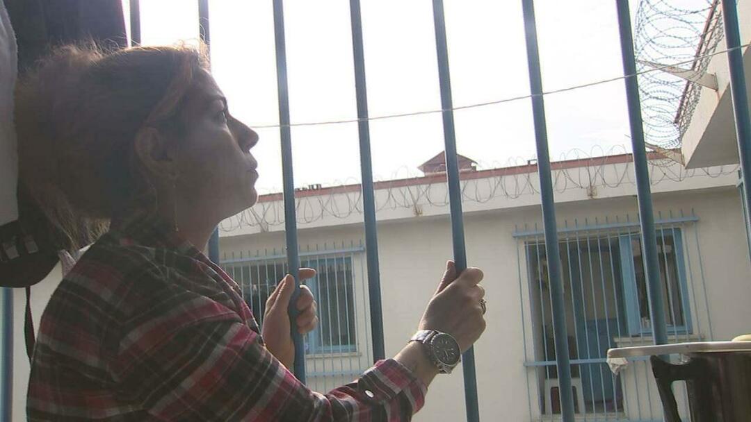 Животът в затвора от очите на затворнички Бахар е пред вратата