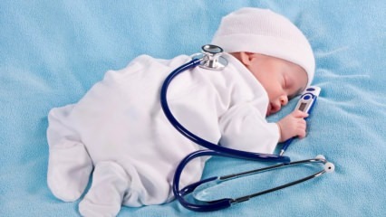 Какво могат да правят бебетата на 1 месец? 0-1 месец (новородено) развитие на бебето