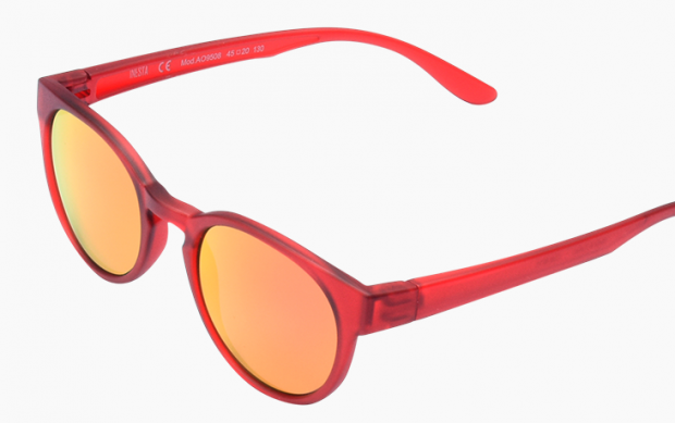 Най-модерните модели за слънчеви очила за деца