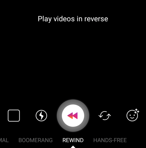 Добавете видеоклип, който се възпроизвежда в обратна посока, с Rewind.
