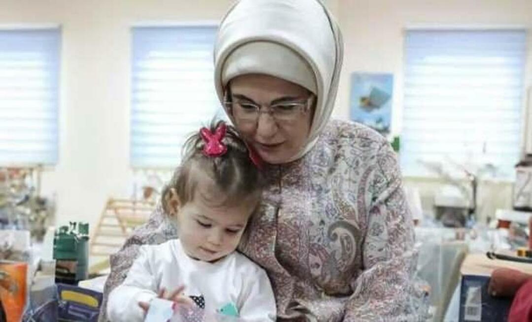 Споделяне на Световната седмица на кърменето от Емине Ердоган: „Кърменето е между майката и бебето...“