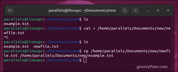 Изпразване на Linux файл с помощта на командата cp