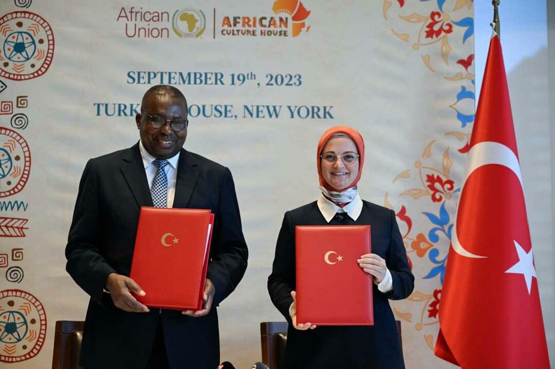 Подписан протокол за сътрудничество между Африканския съюз и нашата асоциация на Африкански културни домове