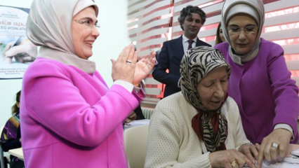 Споделяне на кампания за грамотност от първата дама Ердоган