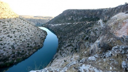 Къде е скритият райски абисински каньон? Как да стигнем до абисинския каньон? 