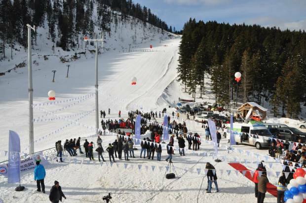Как да стигна до ски център Atabarı