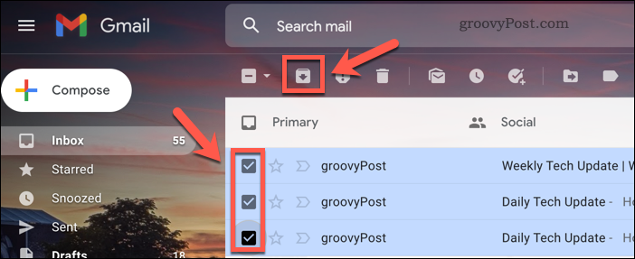 Архивирайте имейли в Gmail