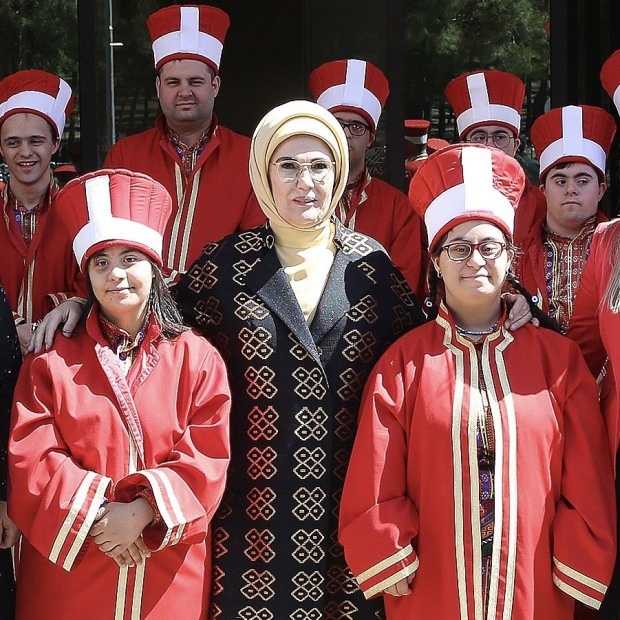 Първата дама Ердоган откри Центъра за живот в неравностойно положение и специално образование