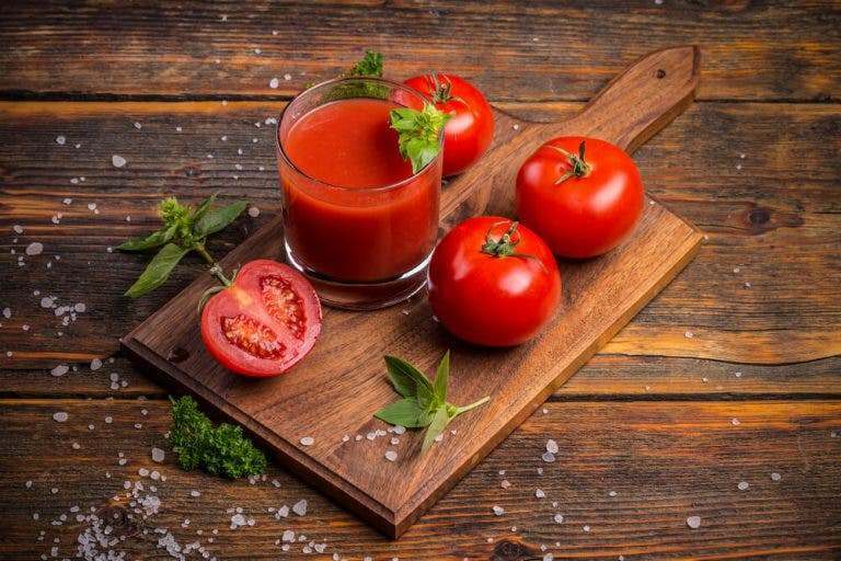 Ликопенът е особено богат на чери домати.
