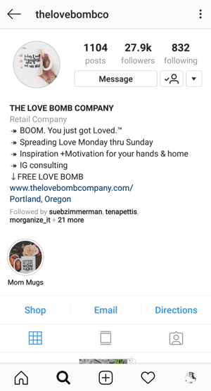 Пример за биография на Instagram бизнес профил с оферта от @thelovebombco.