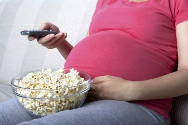 Могат ли бременните да ядат пуканки?