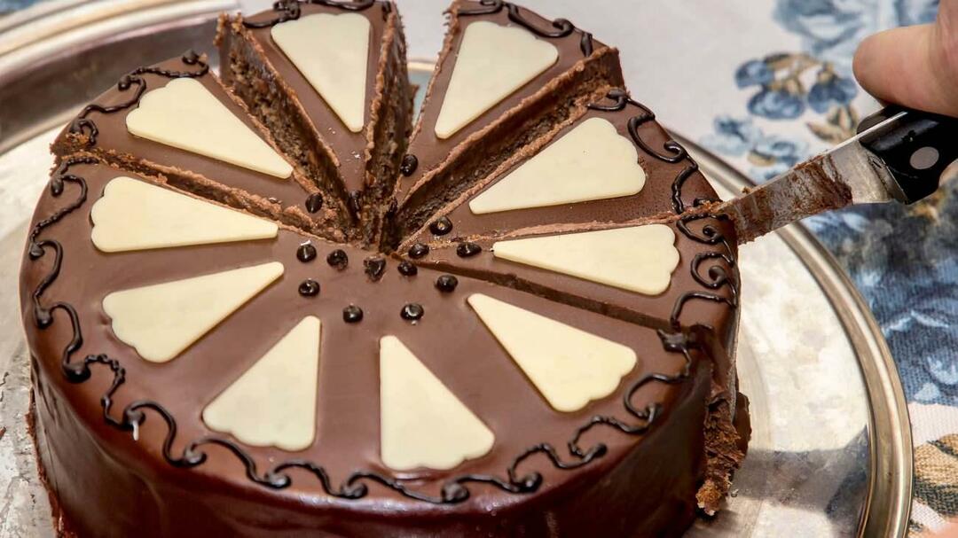 Как се разрязва торта? Как се изрязва кръгла торта? Техники за рязане на пай