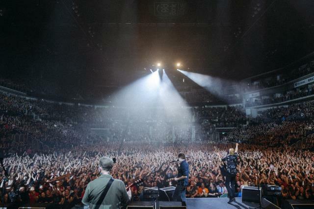 рок групата Toten Hosen събира повече от 1 милион евро за жертвите на земетресението на концерт