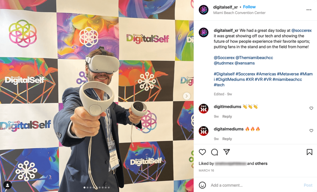 изображение на публикация в Instagram DigitalSelf със снимка на VR комплект