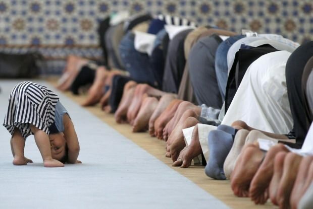 Как да научим децата на молитва и Коран? Религиозно образование при децата ...