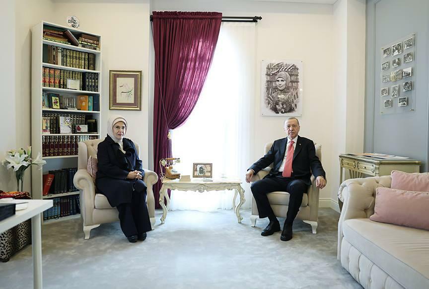Президентът Ердоган и Емине Ердоган посетиха фондация Шуле Юксел Шенлер