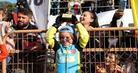 Шампионска радост от 4-годишния син на Kenan Sofuoğlu Zayn!