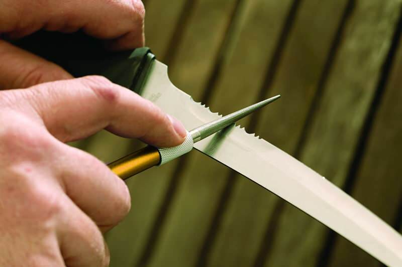 Как се заточват назъбените ножове? Начини за заточване на ножове за хляб
