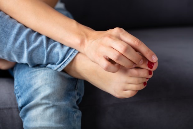 вродени симптоми на ноктите на краката