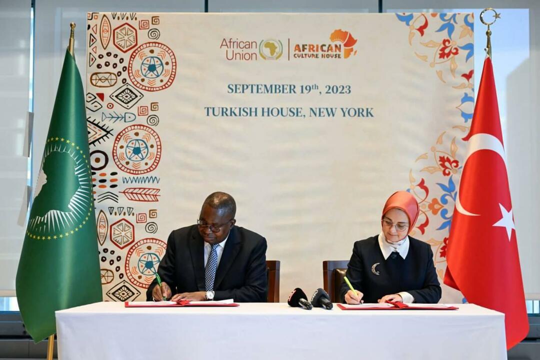 Беше подписан меморандум за разбирателство между Африканската асоциация на културните домове и Африканския съюз