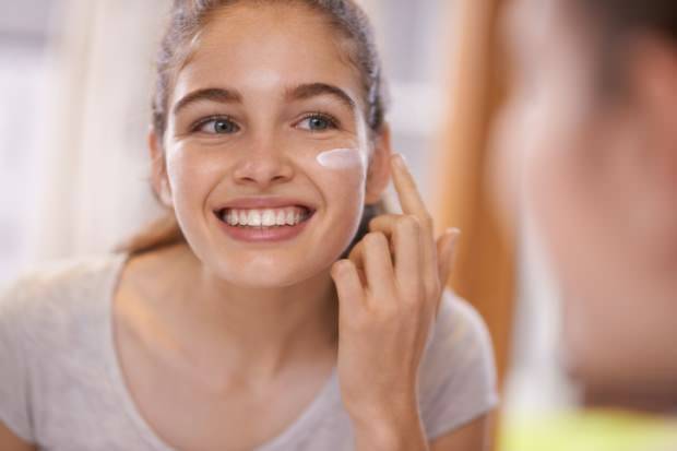 Как се прави най-лесната и ефективна грижа за кожата? Спешна грижа за кожата в 5 стъпки