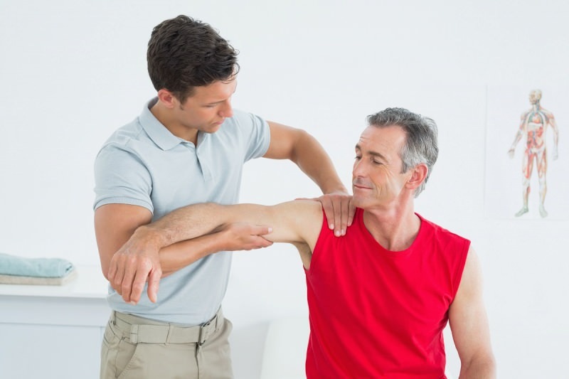Физикалната терапия е важна при издърпването на мускулите