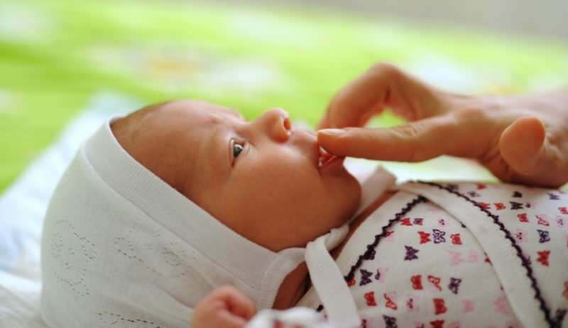 Симптоми и лечение на млечница при бебета! Как е млечницата при бебета?