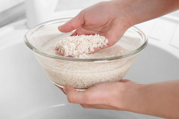 Какви са ползите от оризовата вода? Оризът отслабва водата?