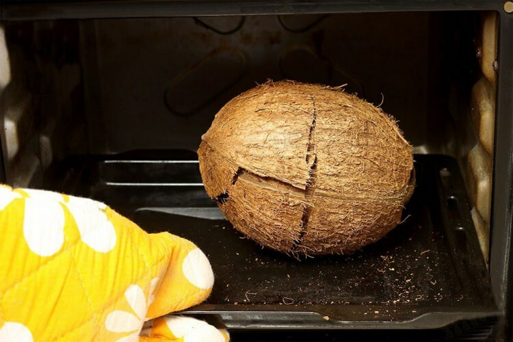 Как да нарежете кокос