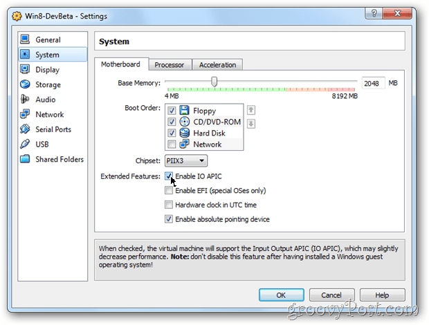 Настройката за конфигуриране на конфигурация на дънната платка на VirtualBox позволява io apic Windows 8