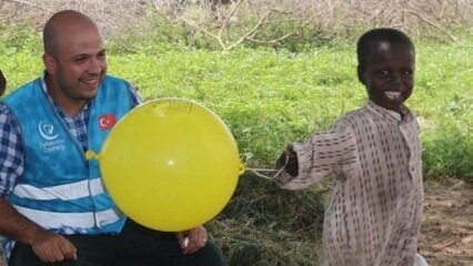 Учудването на децата, които за първи път видяха балони
