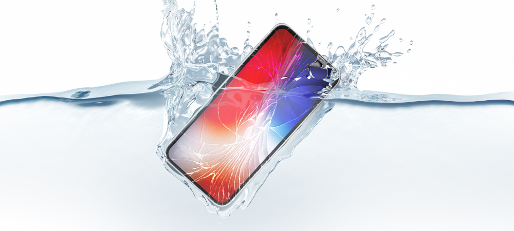 iPhone във вода