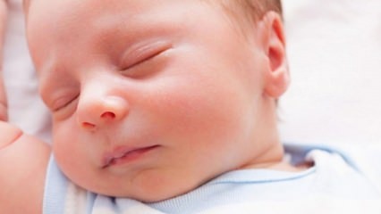 Парфюмът се пръска на бебета? 26 алергенни вещества, които трябва да се избягват
