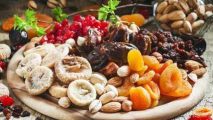 Какви са ползите от сушените плодове? Какво се случва, ако ядете сушени плодове на сахура?