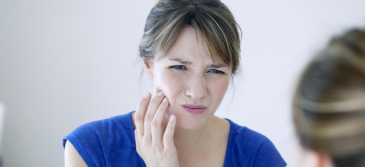 Какво причинява болка в челюстта? Как се провежда лечението?