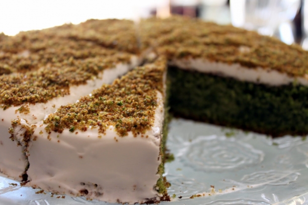 Как да си направим най-лесната спаначена торта? Практична рецепта за кекс със спанак