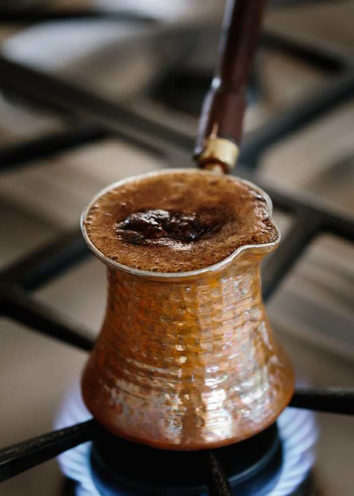 Как да премахнете горчивината на кафето? Методи за облекчаване на болката от турското кафе