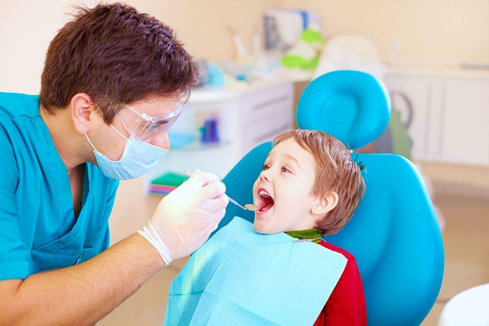 Начини за преодоляване на страха от зъболекари при децата