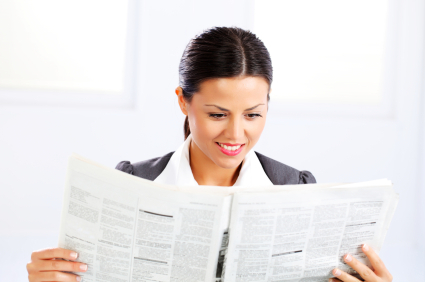 бизнес жена чете вестник