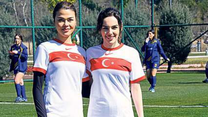 Ягмур Танръсевсин и Аслъхан Каралар изиграха специален мач с националния отбор по футбол за жени!