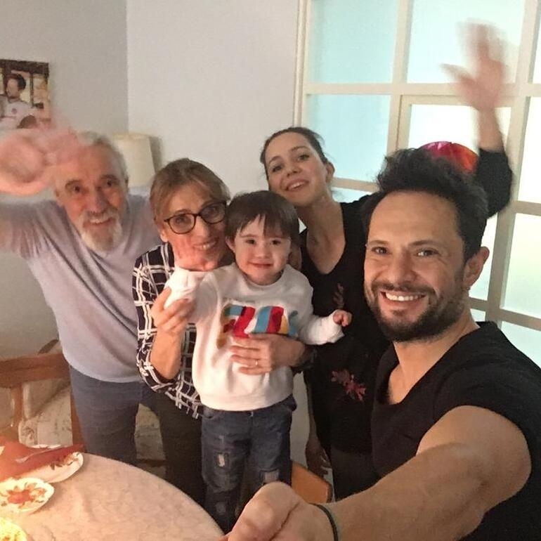 Рожден ден от певец Özgün до сина му Едиз