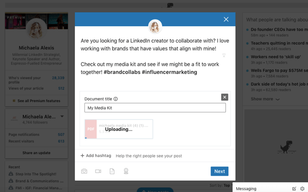 Публикация за споделяне на документи в LinkedIn, качване на документ в органична публикация стъпка 2, добавяне на заглавие на документ, текст и хаштагове