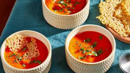 Рецепта за вкусна доматена супа с фиде! Ще ви хареса това приготвяне на доматена супа с фиде.