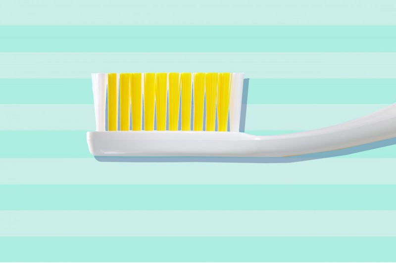 Как се извършва почистването с четка за зъби? Цялостно почистване на четка за зъби