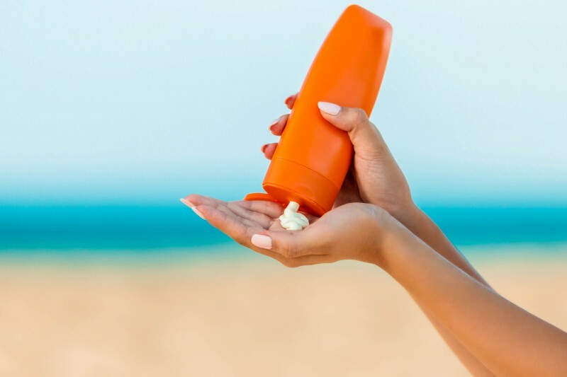 Как да си направим слънцезащитен крем у дома? Правейки най-практичния и ефективен слънцезащитен крем